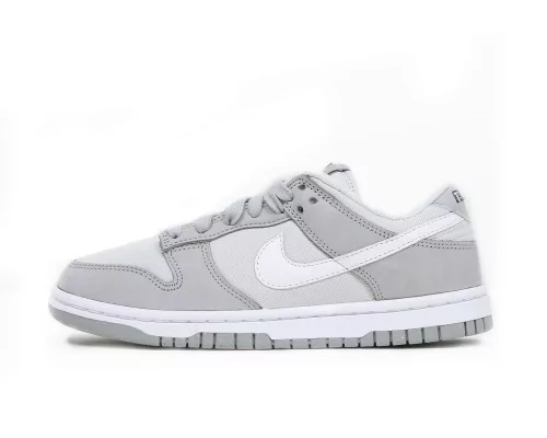 Dunk Low "Light Smoke Grey"...