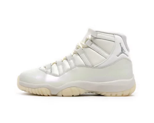 Air Jordan 11 Retro Grand...